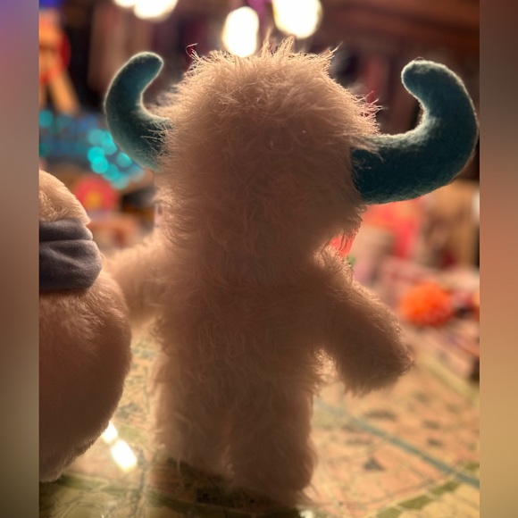 Yeti NERD Abominable Snowman Plush & Felt Doll - Picture 5 of 9